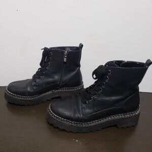 Vince Camuto Mindinta Black Leather Combat Women Platform w/Chain Boots 7,5M/38